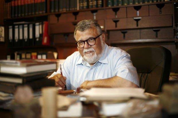 ozanblk_'s tweet photo. Prof.Dr.Celal Şengör: 

"Çocuklarınızın insan gibi eğitilmesini istiyorsanız bugünkü Milli Eğitim Bakanı Yusuf Tekin'in oradan atılması için mücadele edin.

Yoksa çocuklarınızla birlikte tüm vatan elden gidecektir. Size bunun garantisini verebilirim." https://t.co/zdbMYUFgH2