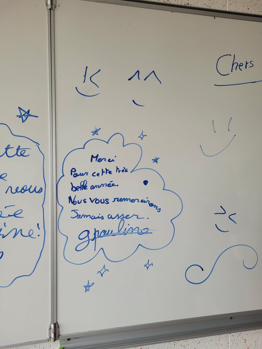 Surprise de la part de nos 6° autonome : un joli discours de remerciements, un tableau garni, un discours poir chacun des enseignants de l'équipe et un cadeau personnalisé chacun 💖 Ces moments où l'on sent que notre projet a abouti...