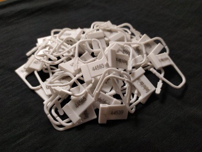 Etsy hatte mich in den Urlaubsmodus verbannt und EWIG gebraucht um meine Daten zu verifizieren. Ich war<a href="/tag/femdom"class="tags"><span>#femdom</span></a><a href="/tag/domina"class="tags"><span>#domina</span></a><a href="/tag/shiny"class="tags"><span>#shiny</span></a><a href="/tag/nylon"class="tags"><span>#nylon</span></a><a href="/tag/wetlook"class="tags"><span>#wetlook</span></a><a href="/tag/fetis"class="tags"><span>#fetis</span></a>