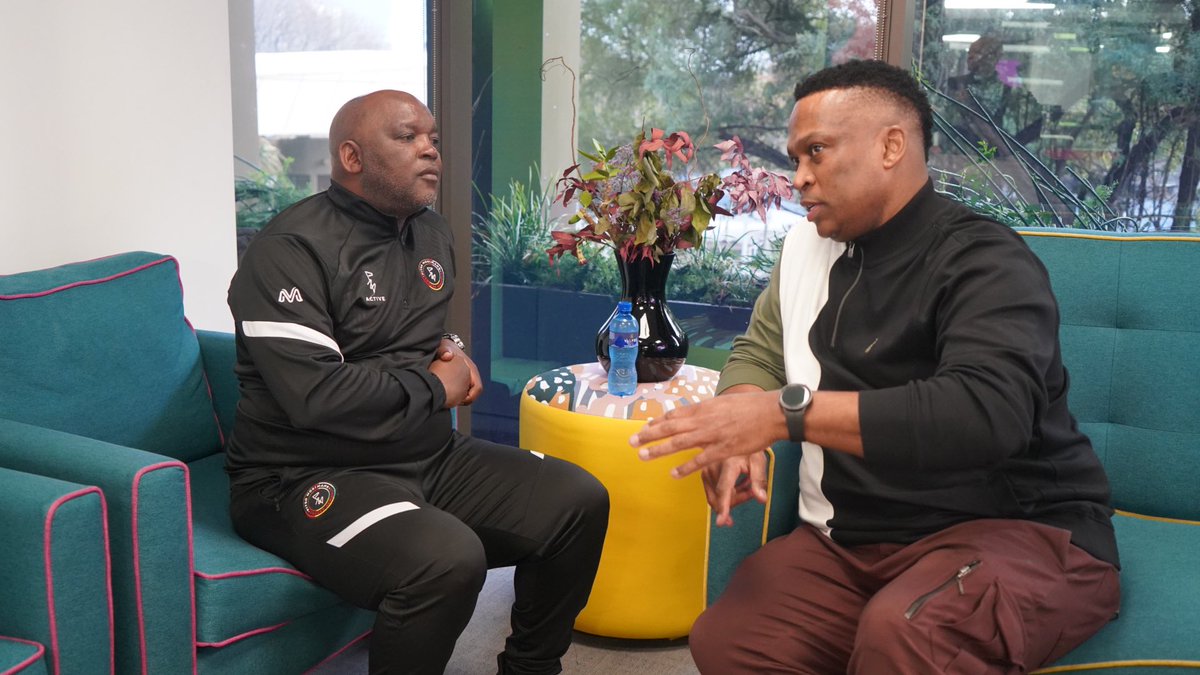 TheRealPitso's tweet photo. The long-awaited interview 🤝🏾

@robertmarawa @947 

#MSWon947 #ChangingTheGame https://t.co/W4R7vDbira