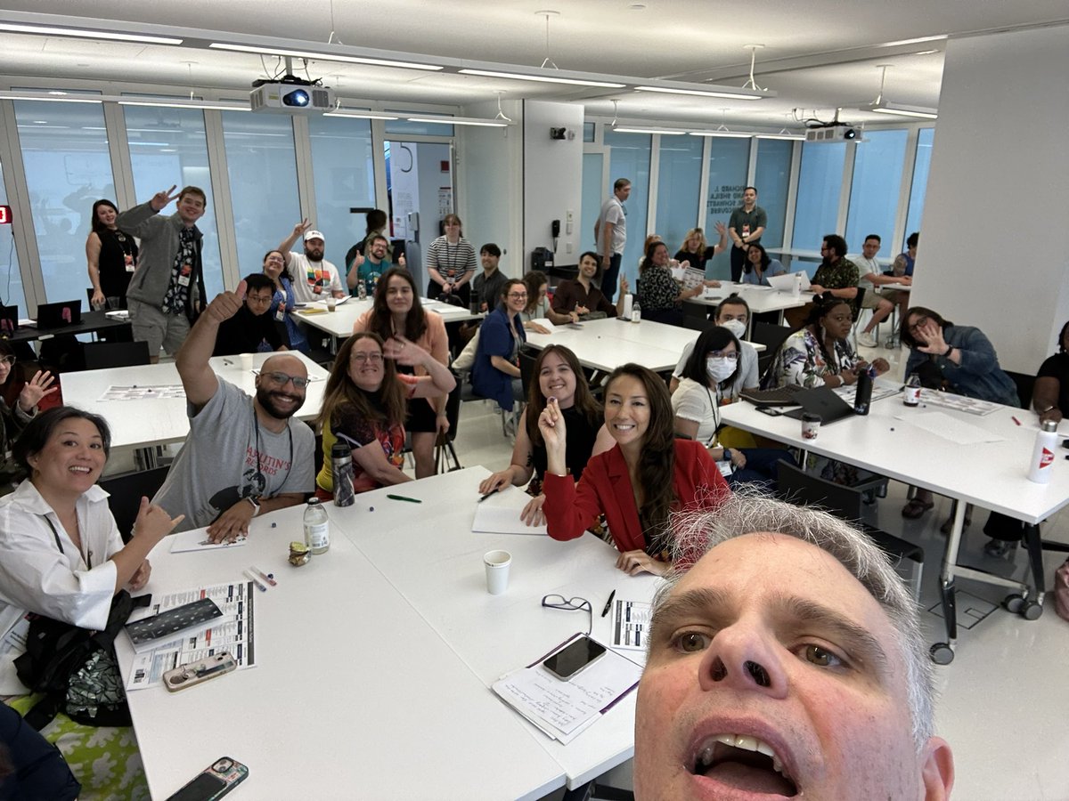KarcsiG's tweet photo. Just wrapped up our session on evaluating the social impact of games. Thank you to my participants, you were great! #g4c2024 @TCCGROUP #eval #gameeval https://t.co/x1mVQPAY1R