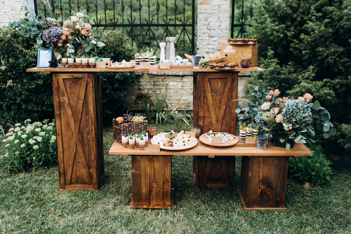 Tip of the Week: Incorporate natural elements like wood and greenery to enhance your rustic wedding theme. 

#WeddingTips #RusticWedding #EventDecor