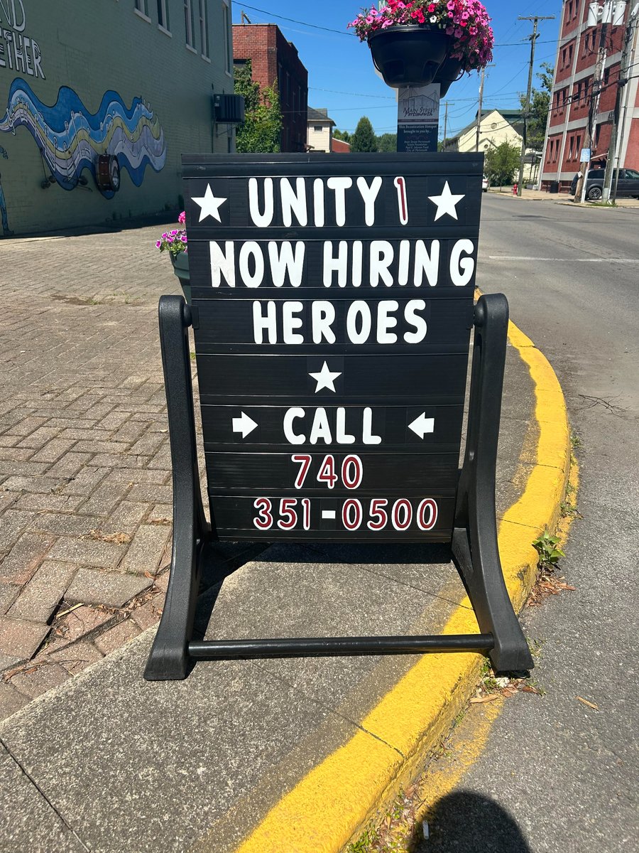 Unity1_HHC's tweet image. Join our close-knit work family at Unity 1 Home Health Care!!
Enjoy flexible hours and a relaxed work environment.
Apply today! Become a hero tomorrow! 
 #NowHiring #HealthcareJobs #HomeHealthAide #HomeHealth #Nursing #PortsmouthOhio #Ohio #MarketStreet #SkilledNursing #Community