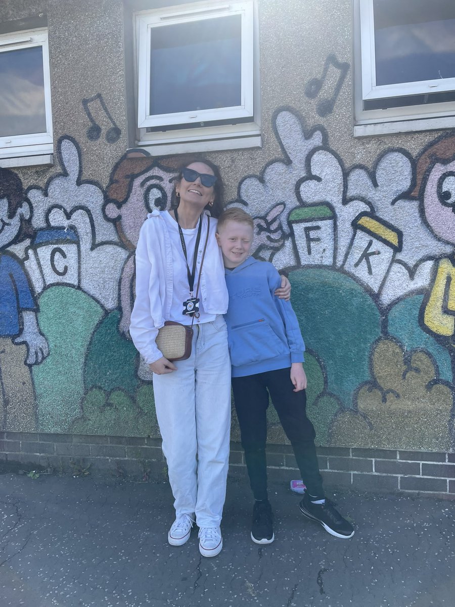 A ✨ BIG ✨ thank you to everyone in P4C for their hard work, enthusiasm, positivity, kindness and laughs during the school year. I will treasure the memories of this special group for many years to come 🫶🏼 Happy holidays! 🤸🏼‍♂️