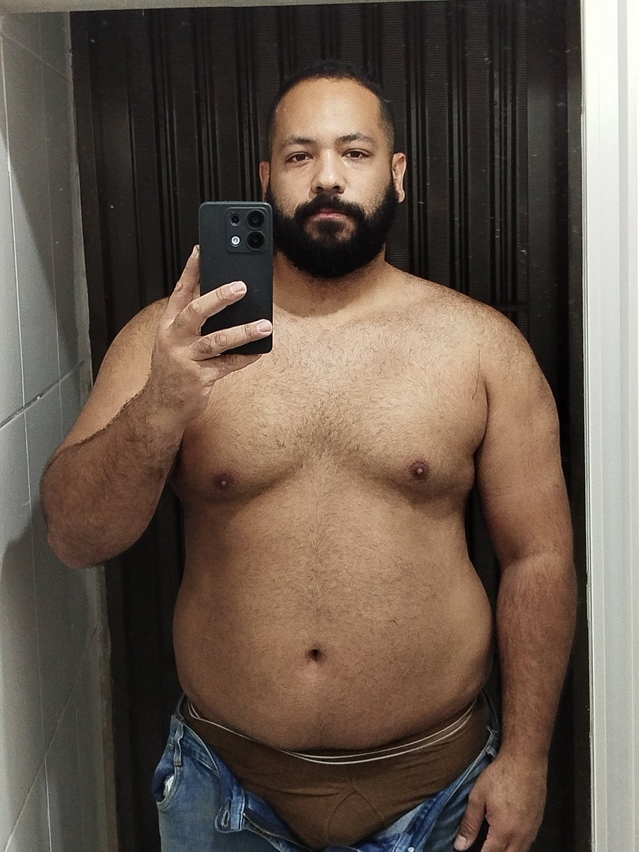 strongbearbraz's tweet photo. Sexta feira, quero algo gostoso 🔥😈🐻 https://t.co/TemWGCeGRT