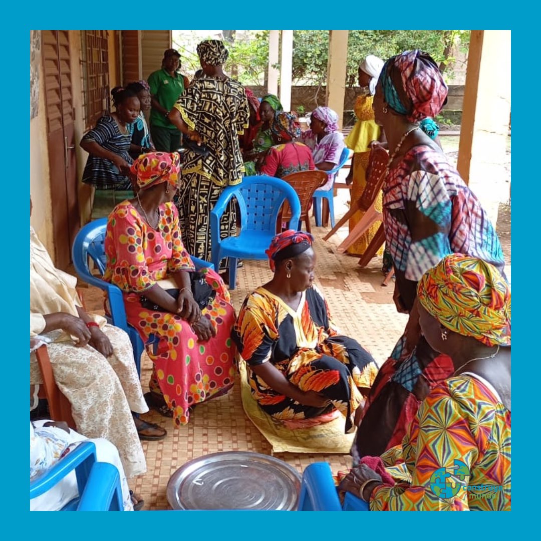 construyemundo's tweet photo. El 24 de junio empezó la tercera (y última) formación para las mujeres de Salémata. 
Fue una formación de 4 días para resolver dudas y preguntas sobre las formaciones previas. 

¡Gracias a @SantanderFund por financiar este proyecto! 😊 https://t.co/NC1kvknivN