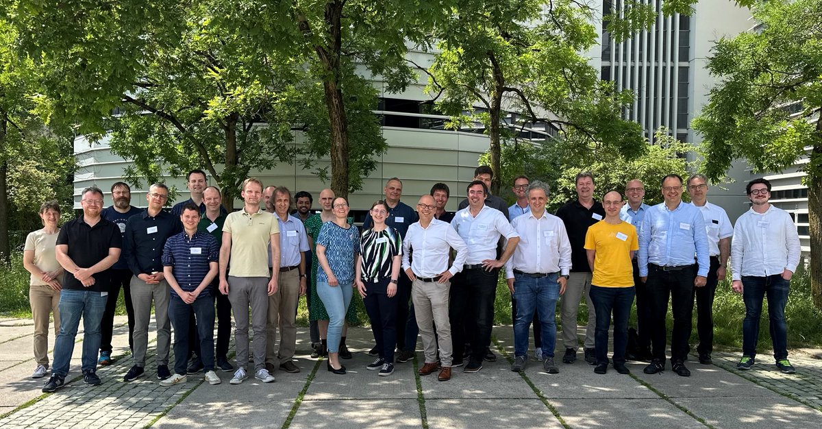 rbrtwll's tweet photo. Soon, a new research initiative on #QuantumComputing #software will start in #Germany: The #SPP2514 "Quantum Software, Algorithms and Systems" by @dfg_public.

Today, we had an initial round-table discussion about it at @TU_Muenchen. Many thanks for the great exchange!🙂

1/2 https://t.co/ZRf8YBkqmy