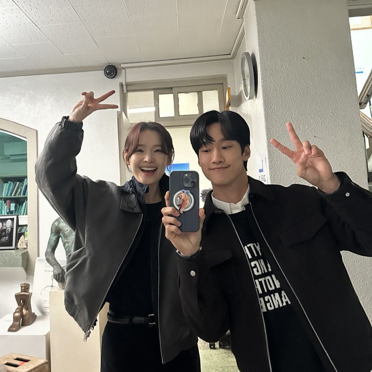 อีกคนเขย่ง อีกคนย่อ ยุนจินซอนเบก็ตัวแค่นิ💕🤏🏻