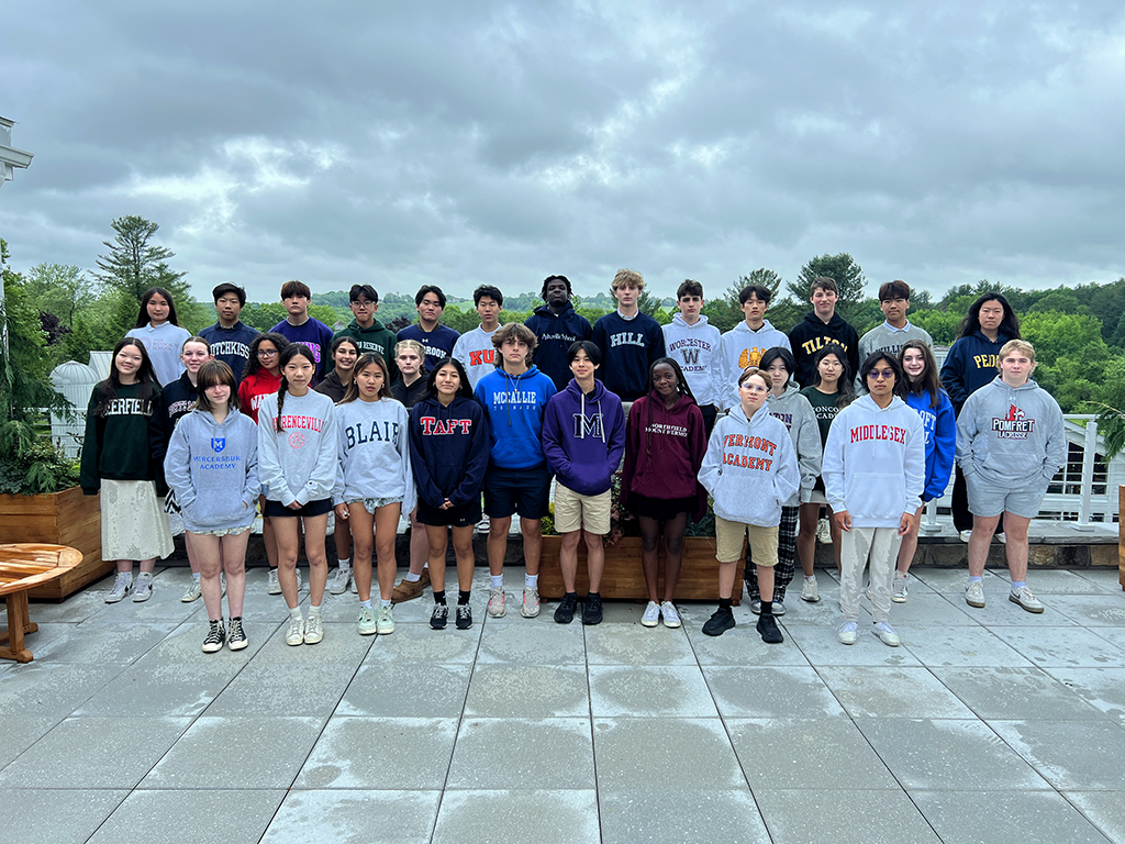 Before the end of the school year, some of our graduates gathered on the Odeum Patio to celebrate the next step in their journey by proudly donning their secondary school sweatshirts. Congratulations, graduates, and best of luck!
#rectoryschool #juniorboardingschool #connecticut
