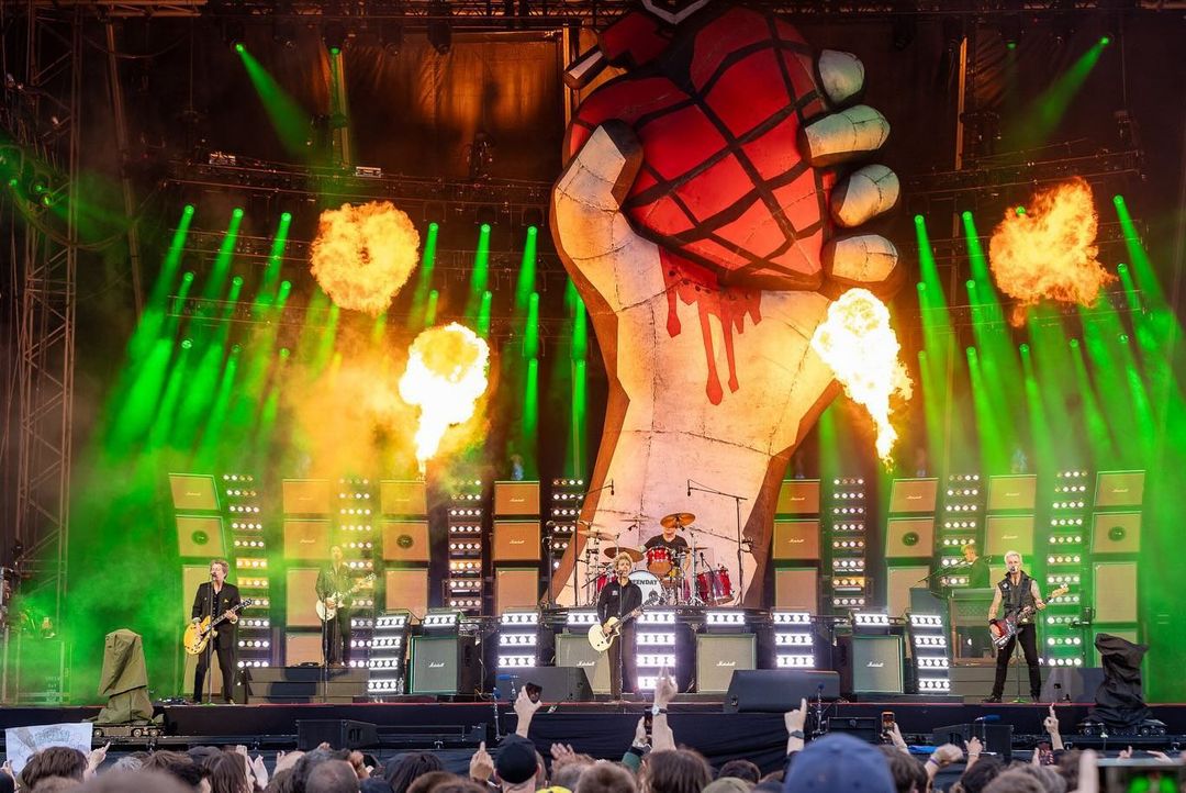 wembleystadium's tweet photo. Tomorrow 🤘 

@GreenDay | #TheSaviorsTour https://t.co/dHSCPOmu87
