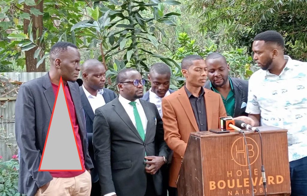 SnrOmbati's tweet photo. Exposing the so-called Gen Z spokespeople! This one here is Samwel Mundia. 

RETWEET to shame him for riding on others' success. https://t.co/BkJVepoeiE