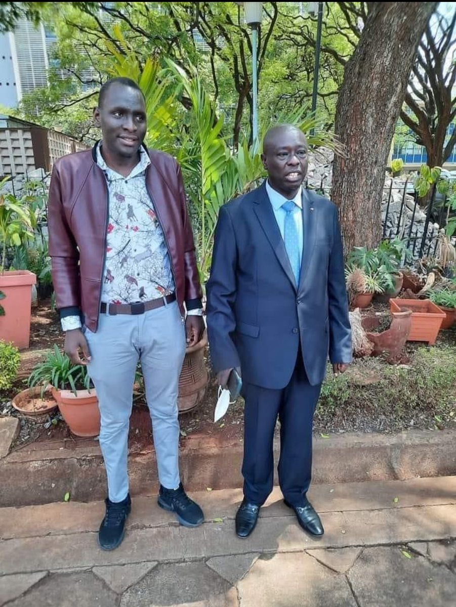 SnrOmbati's tweet photo. Exposing the so-called Gen Z spokespeople! This one here is Samwel Mundia. 

RETWEET to shame him for riding on others' success. https://t.co/BkJVepoeiE