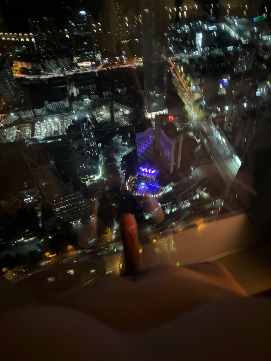 落地窗前操烂你的逼