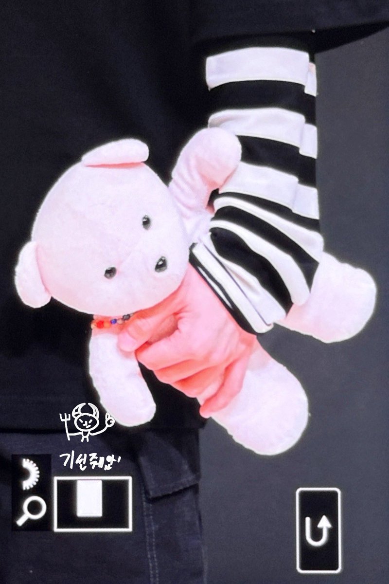 240628 점프업
대롱대롱 ㄱㅇㅇ💞
<a href="/McndOfficial_/">MCND_official</a>  
#시켜줘_핑탱이_명예팬클럽
#MCND #엠씨엔디 #BIC #빅 #BIㄱ #남승민 #핑탱이 #핑탱이의하루