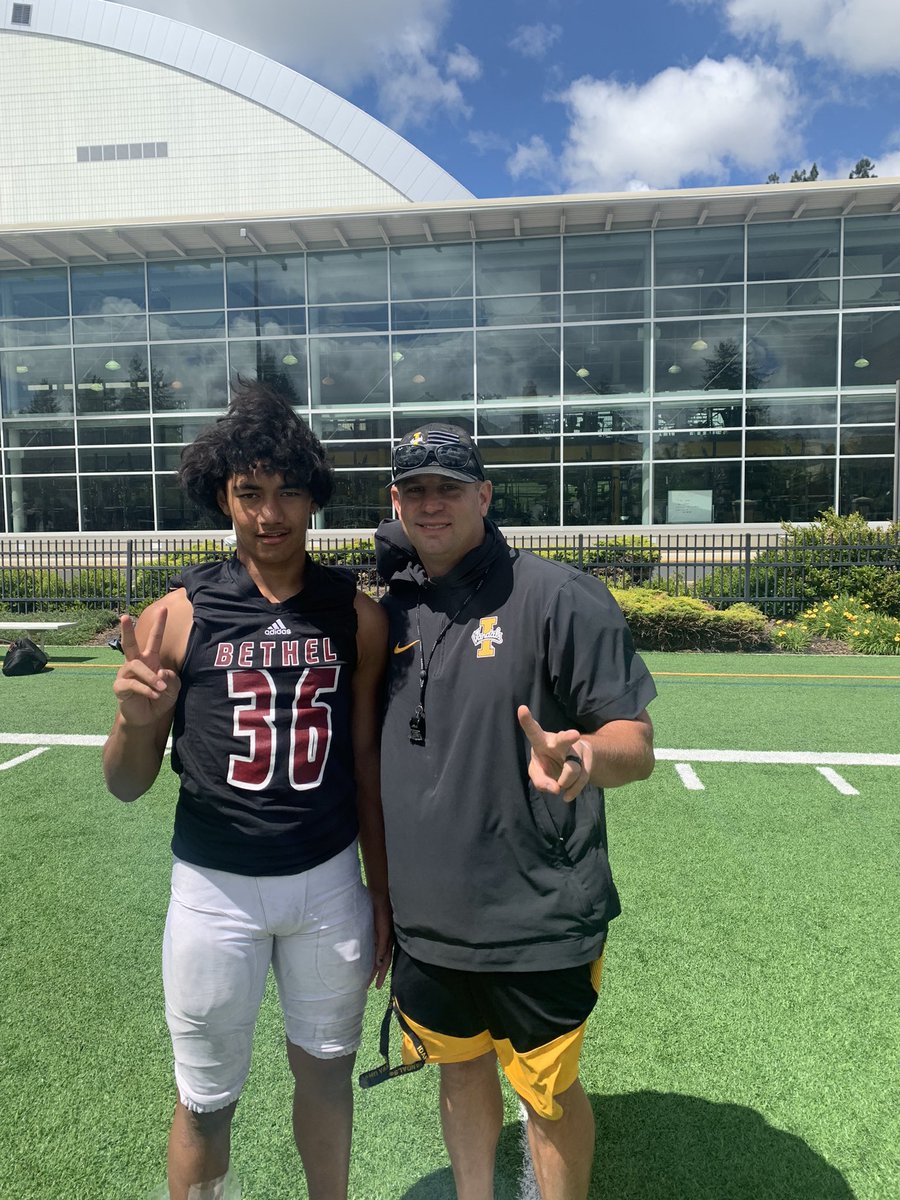 2028 <a href="/Lou_feo/">Ioelu</a> already collecting! Linebacker MVP at the <a href="/VandalFootball/">Idaho Football</a> team camp. He is the next generation. Shout out to <a href="/ZaydriusS/">Zaydrius Rainey-Sale</a> for showing him the way this week! #Bgreat #gobethel <a href="/CoachSwei/">Coach Swei Toia</a> <a href="/BrandonHuffman/">Brandon Huffman</a> <a href="/NickFarman55/">Nick Farman M.S.</a> <a href="/feo_oge/">Oge Feo 21’</a>
