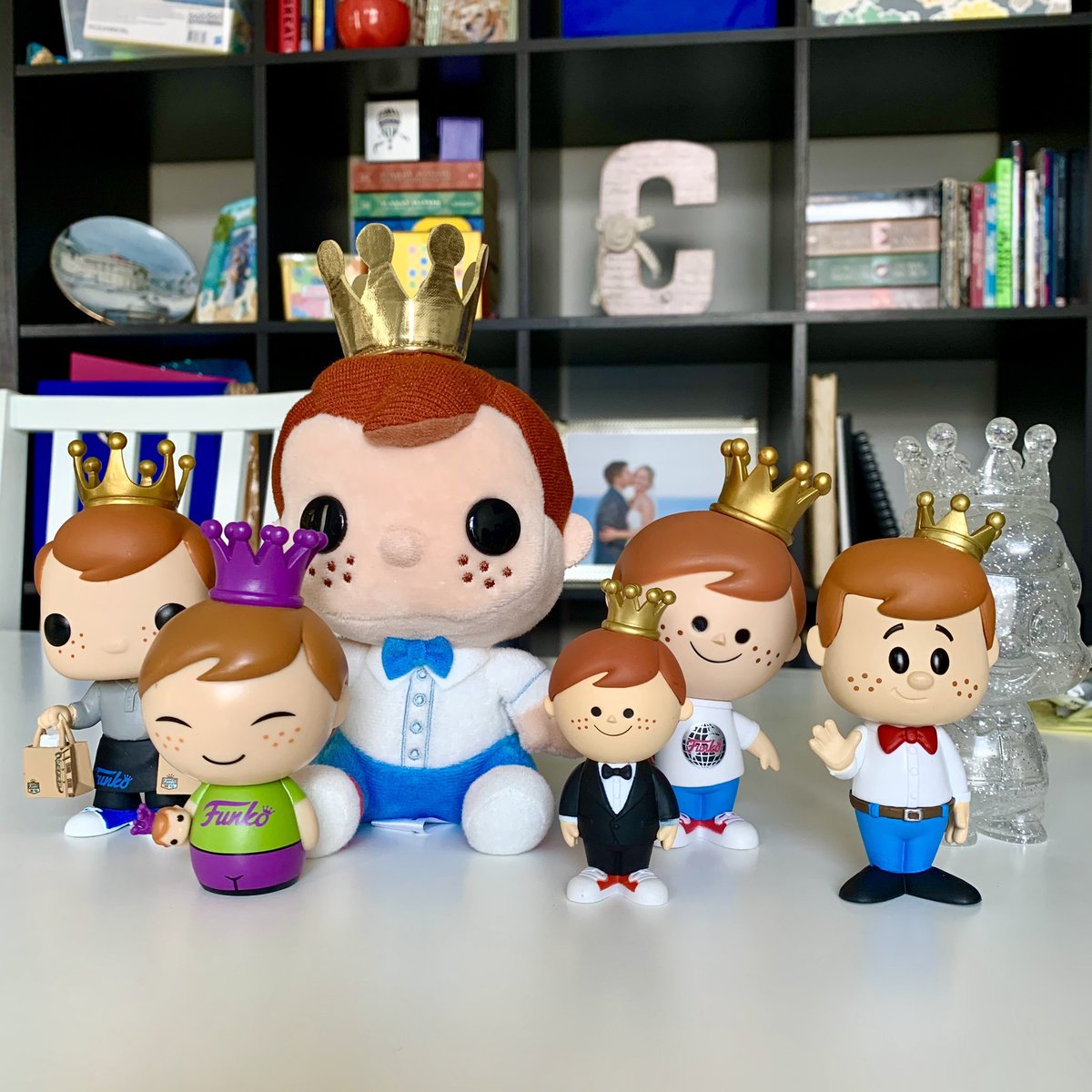 CCAFCATT06's tweet photo. Happy Birthday #FreddyFunko! No matter what form you come in, you are an absolute delight! Cheers! 

#HappyBirthdayFreddyFunko #Funko https://t.co/kBOsUfAFWK