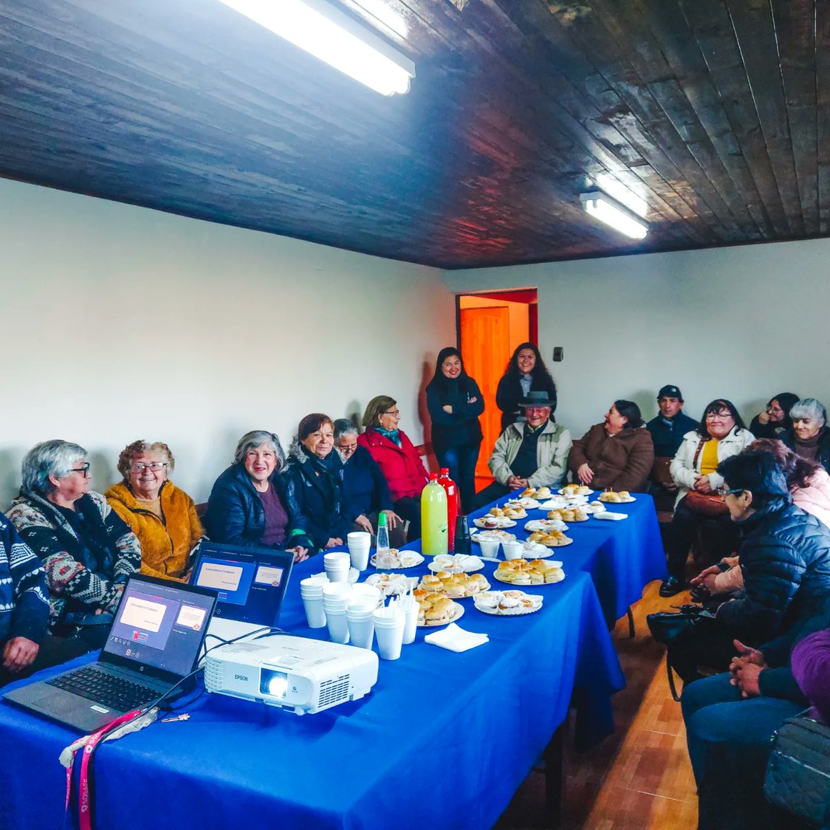 SLicanten's tweet photo. En el marco del día de la Prevención, el pasado miércoles 26 de Junio, estuvimos con el grupo de personas mayores del Programa Vínculos, estableciendo en conjunto una instancia de diálogo y colaboración. 
Agradecemos a las personas que participaron, por su interés y disposición. https://t.co/wJMWf6GCFA