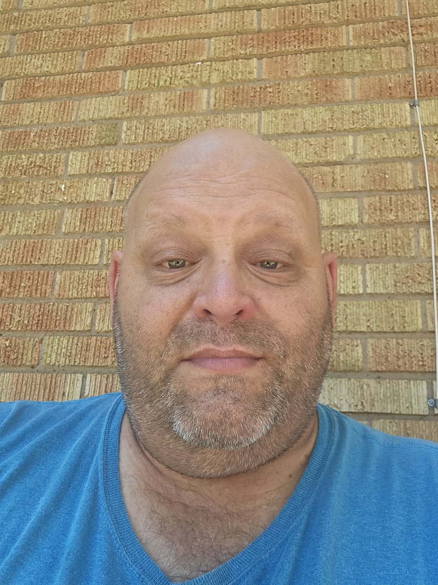 Well it's day 3 with now power after the horrible wind storm Tuesday night. Going a bit crazy but power should be back soon. Not sure I could take much more.