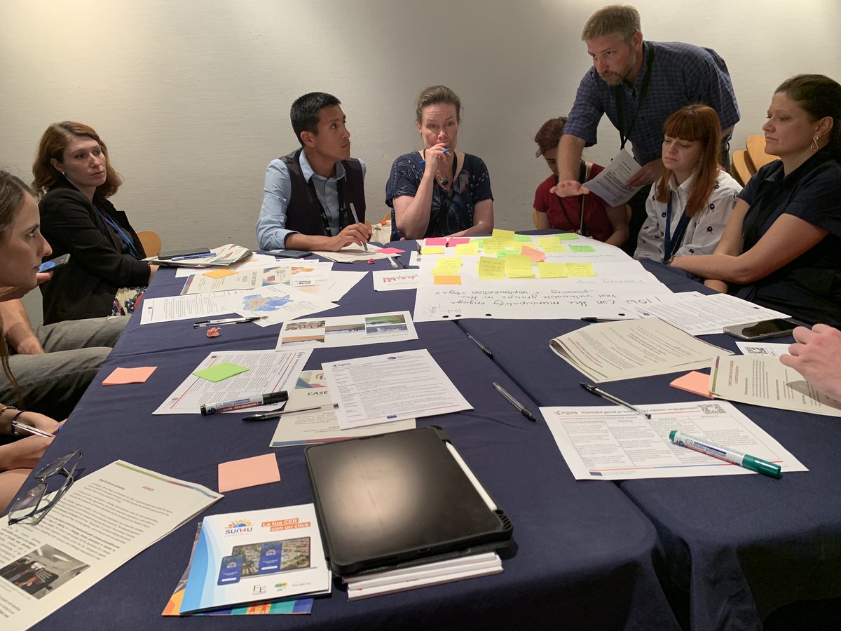 flaviros's tweet photo. Presentato Sun4U all'@Urb_Resilience Valencia24 coordinato da @FederescoEnergy e per la parte scientifica da #CITERA di @SapienzaRoma. 
Illustrata l'app in vari eventi e workshop del forum. Molto interesse e tanti contatti con città ed organizzazioni non solo europee. https://t.co/e5HAGBsD3m