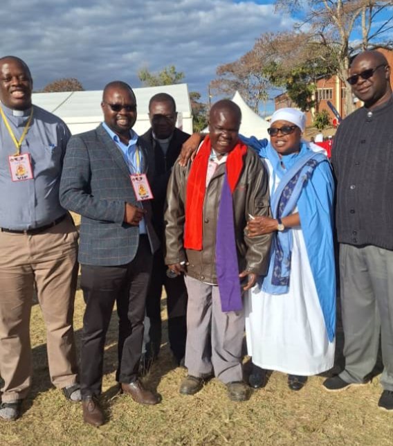 state10823's tweet photo. The church plays a pivotal role as custodian of our human values and contributes towards community development. Attended Roman Catholic Church National Conference in Chinhoyi where I urged the church to stick on its core mandate @ZimGvt_NDS1 @nickmangwana @InfoMinZW @DeptCommsZW https://t.co/Kvm3JMamIQ