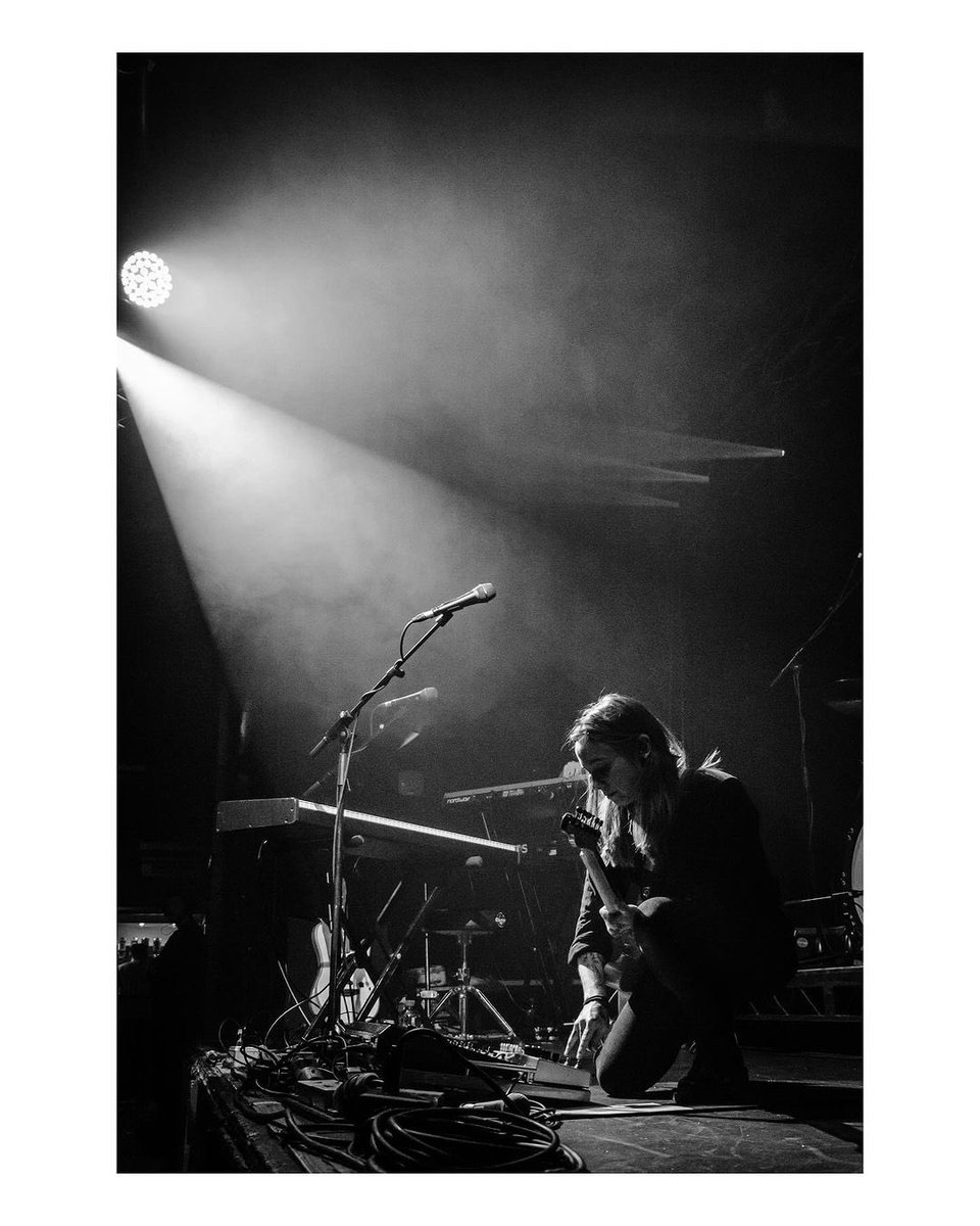 jbtourarchive's tweet photo. hi and welcome to the julien baker tour archive! 

we (@distantsolarsys + @secretsguid + other oomfs possibly (?)) wanted a place to archive and highlight some epic photographers and shots of jb as well as y’all’s pics/videos from past + future jb tours!

📸: Mark Cameron https://t.co/HuwIjGC4tc