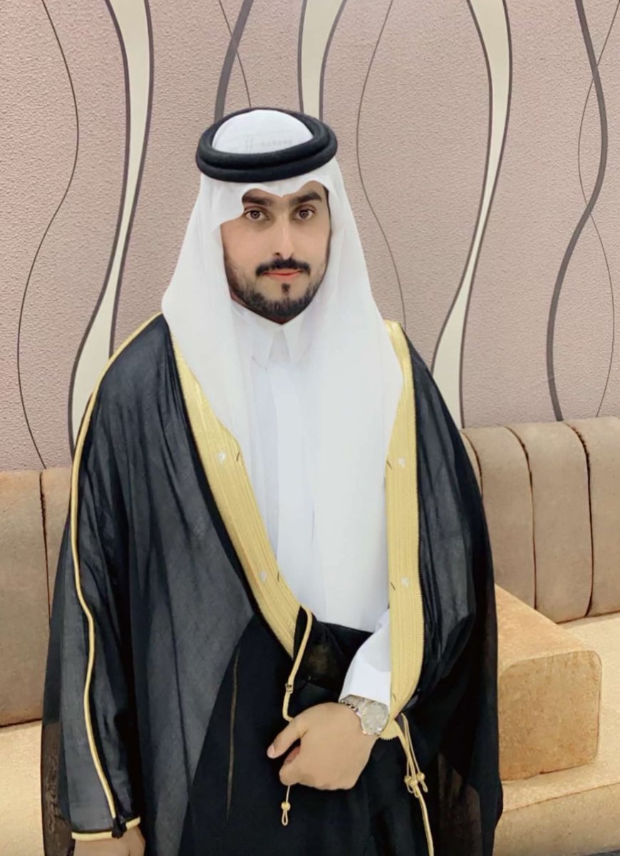 نبارك للشاب/ عبدالله صنهات عبدالله المحقني بمناسبة حفل زواجه هذا المساء، ألف ألف مبروك.