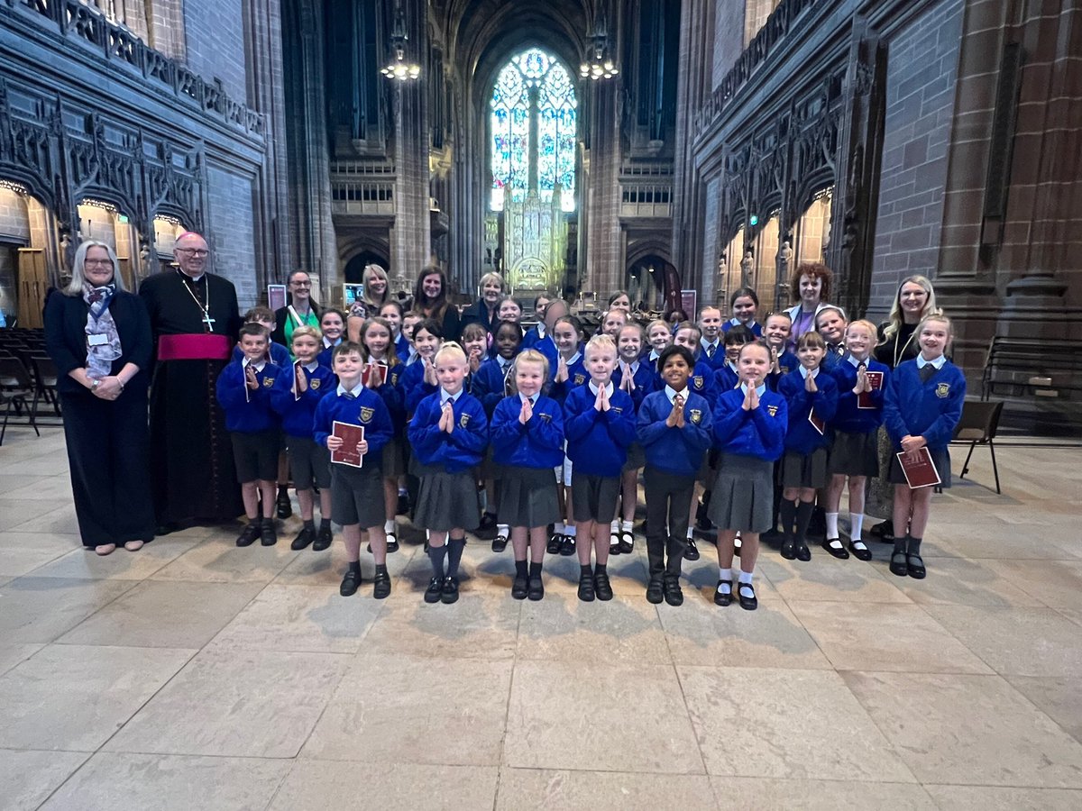 FedStMarys's tweet photo. What a wonderful morning we had at @LivCathedral celebrating with @allsaints_mat for an amazing celebration service. 
@MrsJMC1 @PicCatholic https://t.co/iXuB5QUA6x