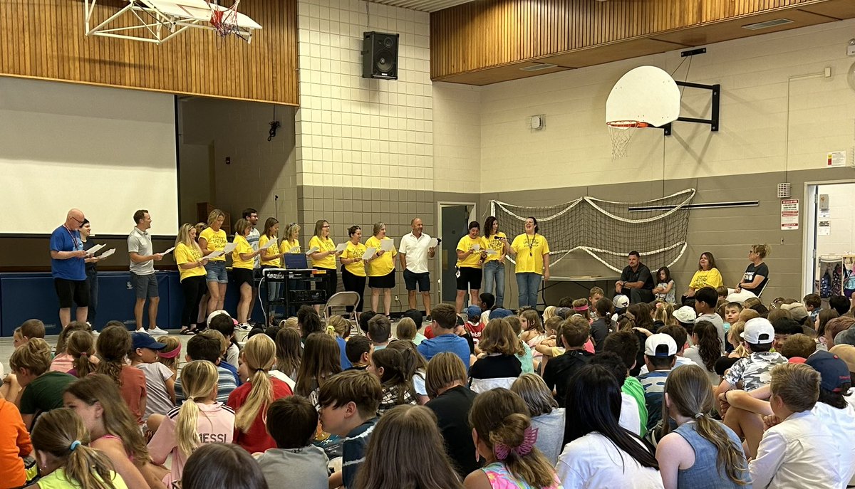 “Simply the Best” send-off from staff and students <a href="/JohnDearnessTV/">John Dearness Public School</a> Thank you for the songs and the memories! ❤️ 🐬 ❤️ 🐬