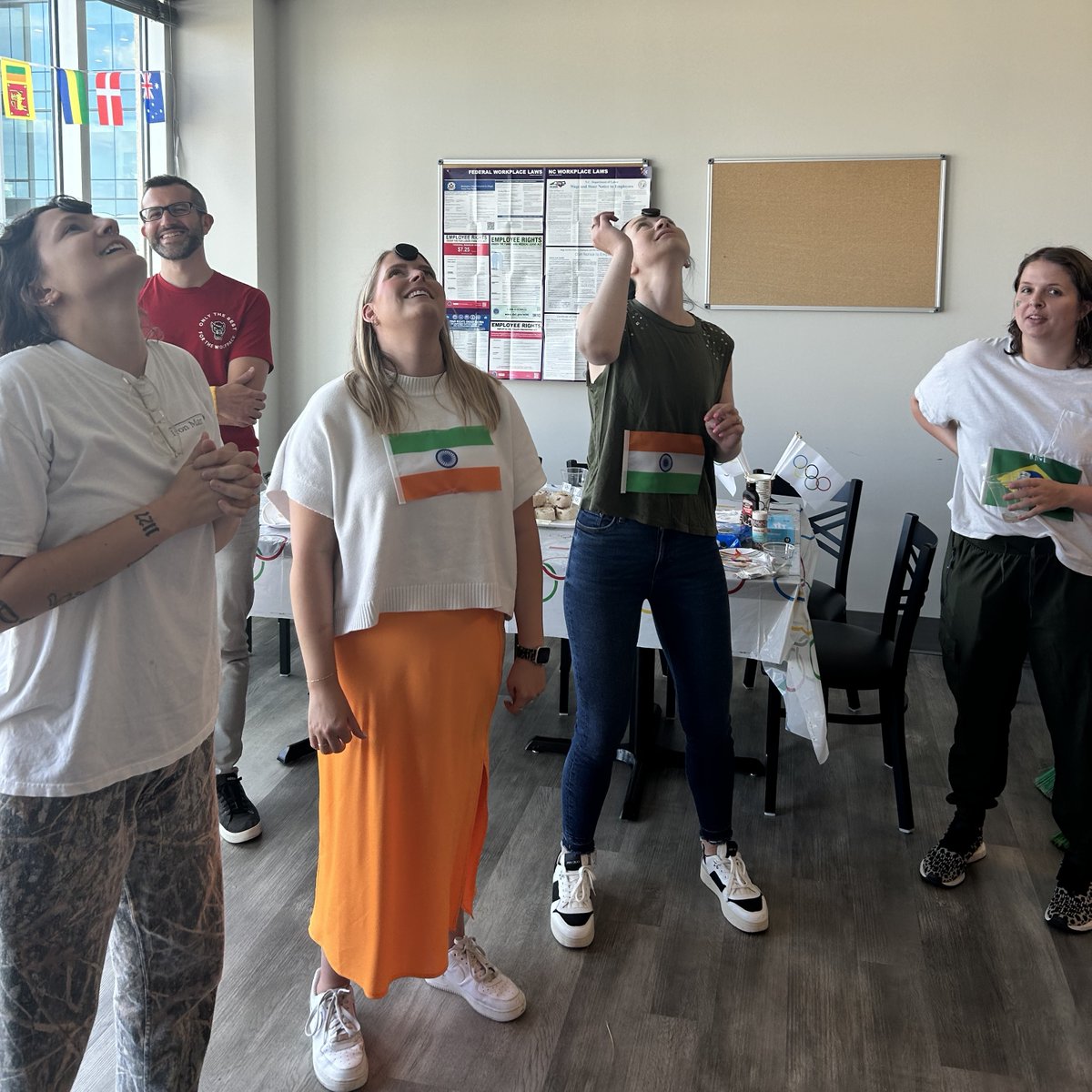 Walk West tweet media