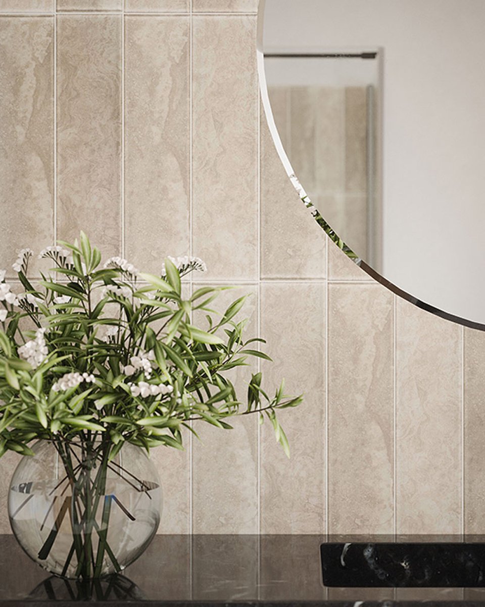 Natural stone aura with easy maintenance! Blurr field tile is made from clear glass with a painted back, and adds dimension and depth to any space. How would you lay it out—stacked, offset, or herringbone? 🤔

#JeffreyCourtHD #Glass #SubwayTile #BathroomMakeover