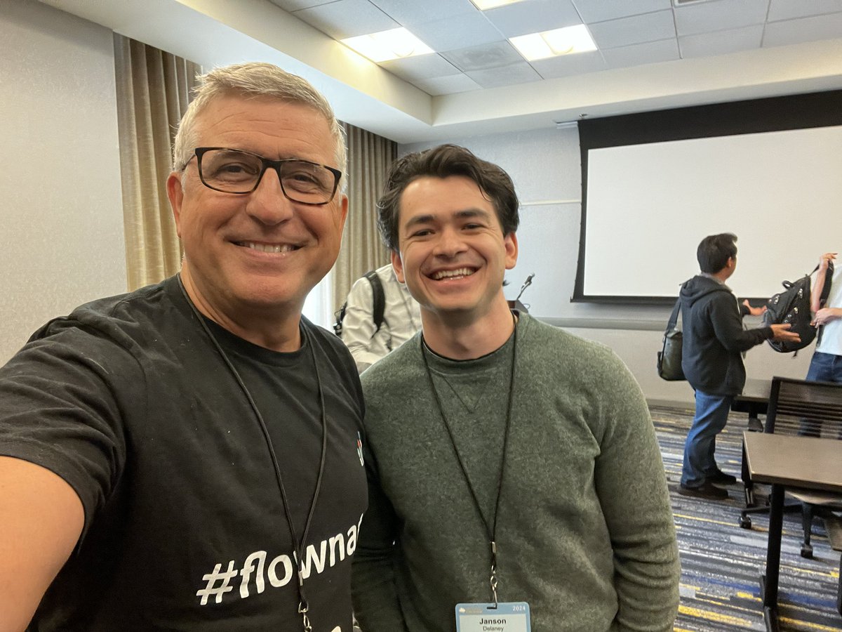 enginutkan's tweet photo. Great to meet Daniel (presenter) and Janson who interacted with my content before at #SED24 Southeast Dreamin’ @SEDreamin https://t.co/w4LjojQu6E