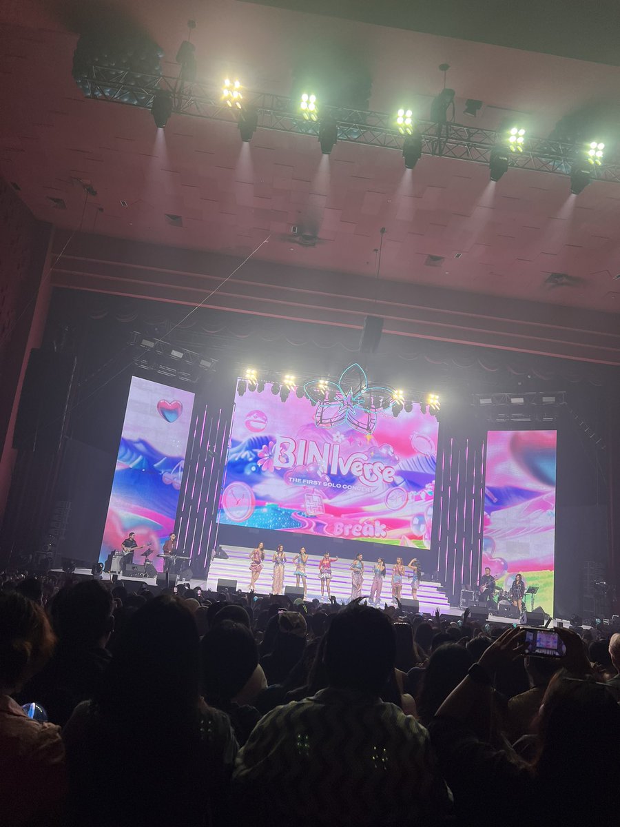 So so sooo proud of these girls. Kahit ilang beses naman na namin narehearse ito, naiyak parin ako watching them tonight 🥹