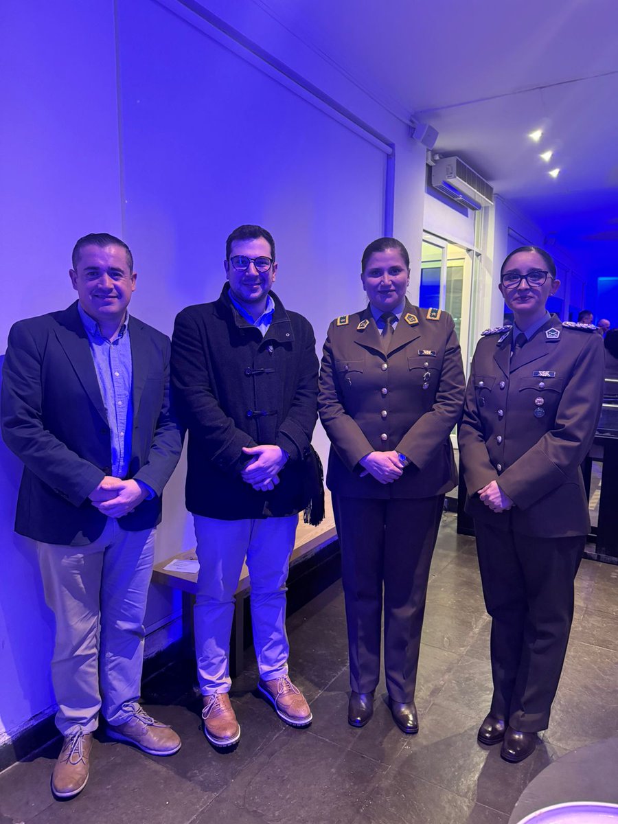 Nuestro Vicepresidente de asuntos públicos Daniel Hasson Kalksten @danihasson asistió a la despedida de la Embajadora de la República Federal de Alemania Irmgard Maria Fellner. 

Con motivo de la despedida presenciamos un bello concierto de la mezzo-soprano Gabriela Comeau Gort y