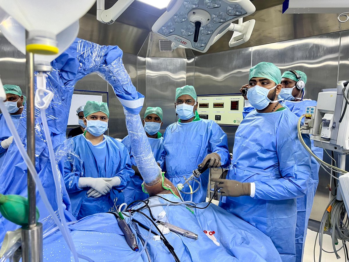 _RamChidambaram's tweet image. Madurai Shoulder Knee Con 2024
Performed a life surgery on arthroscopic stabilisation and remplissage for a recurrently dislocated shoulder. Delivered a couple of talks and conducted a workshop.
A busy schedule but packed with fun, thanks Dr KN Subramanian for the invitation.
