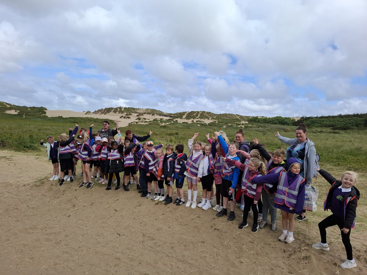 Observing human and physical features of the coast <a href="/GarswoodPrimary/">Garswood School</a>