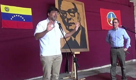 jaarreaza's tweet photo. Hoy cumple años un gran compañero y hermano de luchas, @danieljadue. Los cumple en injusta prisión "preventiva", bajo un caso de Lawfare evidente. 

Pero Daniel es firme en ánimo, convicciones y esperanzas. 

Pronto lo celebraremos en libertad, entre abrazos y luchas compartidas. https://t.co/Q3bYSuRdhE