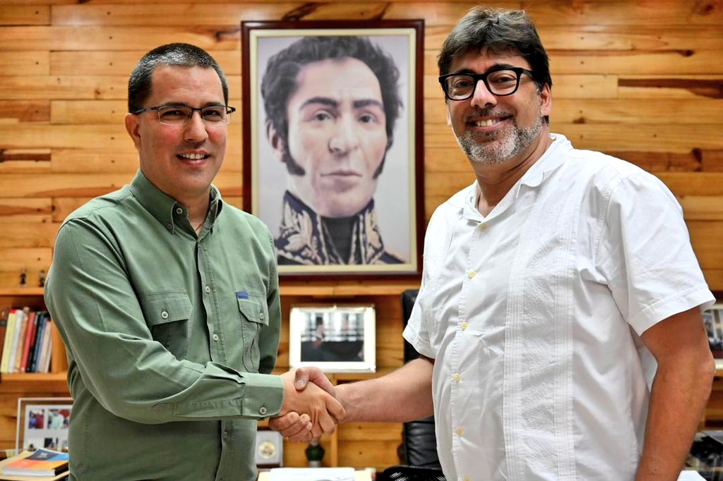 jaarreaza's tweet photo. Hoy cumple años un gran compañero y hermano de luchas, @danieljadue. Los cumple en injusta prisión "preventiva", bajo un caso de Lawfare evidente. 

Pero Daniel es firme en ánimo, convicciones y esperanzas. 

Pronto lo celebraremos en libertad, entre abrazos y luchas compartidas. https://t.co/Q3bYSuRdhE