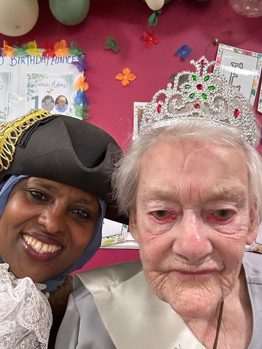 Mayor of Southwark (@southwarkmayor) on Twitter photo <a href="/SouthwarkMayor/">Mayor of Southwark</a> has visited two very special birthday 🎂 ladies in the last two weeks & joined them for their #100birthday celebrations! Congratulations to you both! <a href="/SouthwarkMayor/">Mayor of Southwark</a> has visited two very special birthday 🎂 ladies in the last two weeks & joined them for their #100birthday celebrations! Congratulations to you both!