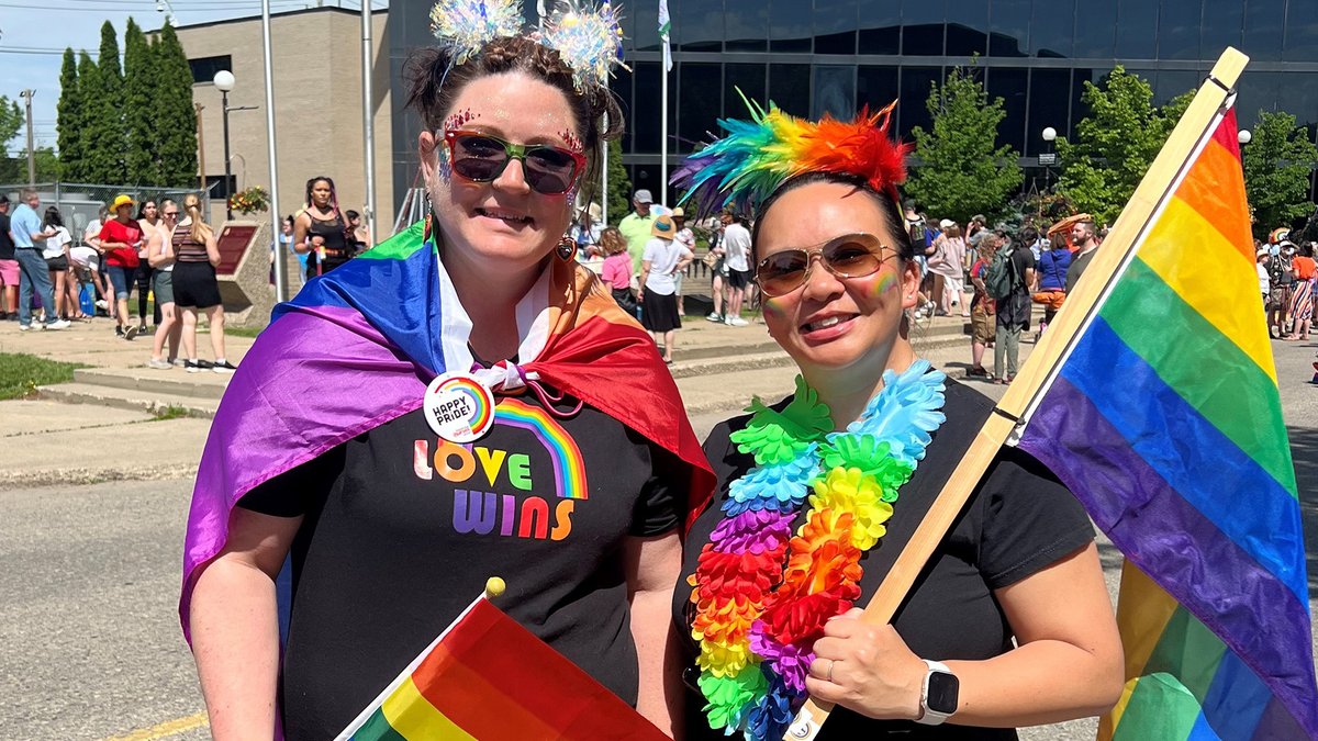 WestobaCU's tweet photo. Love is love ๐
We are thrilled to sponsor the Brandon Pride Queeraoke night and take part in the Rally & March this month! we were excited to celebrate and sing out hearts out with our 2SLGBTQIA+ community ๐
#Pride #BrandonPride https://t.co/z98RAkZek4