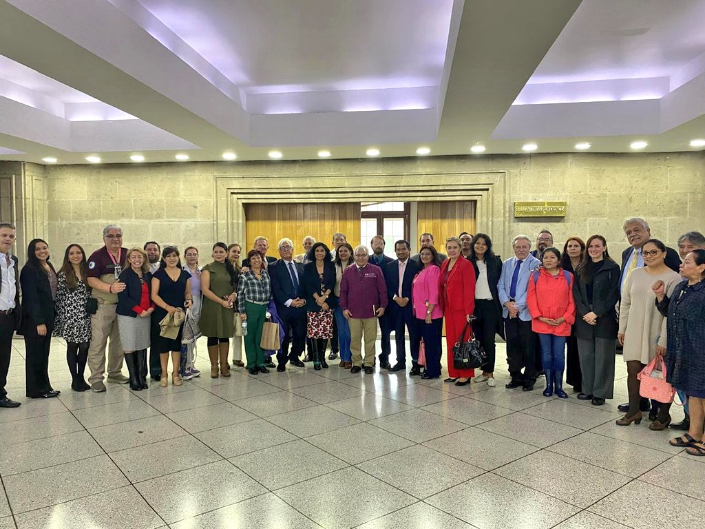 SSaludCdMx's tweet photo. Se realizó la Segunda Sesión Ordinaria del Comando Estatal Interinstitucional del Sector Salud de la Ciudad de México en Jefatura de Gobierno con la participación de la Secretaria @OlivaLopezA. https://t.co/D98oNOa6oF