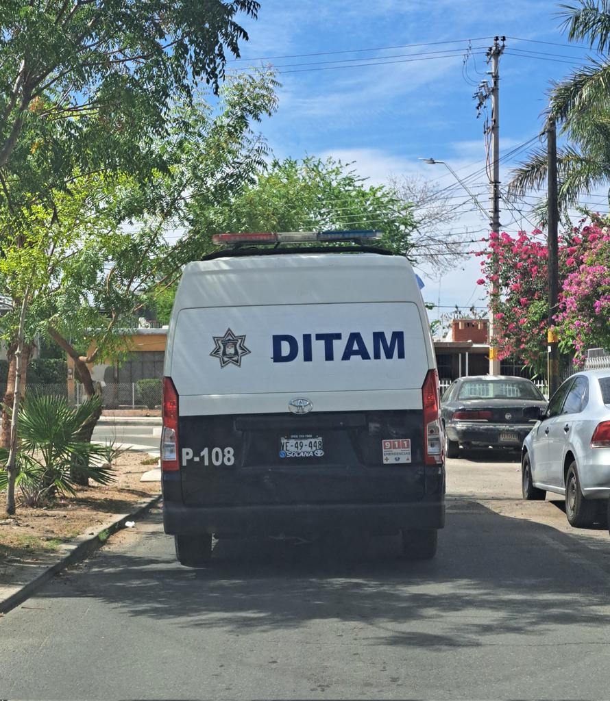 lamange1's tweet photo. #DITAM que andas por la Israel Gzalez. una vuelta por Paseo Río Sonora 🤦♀️🙏 @OficinaPolicia @Policia_HMO @EmilioHoyos777 🙏 https://t.co/tijI3giLRT