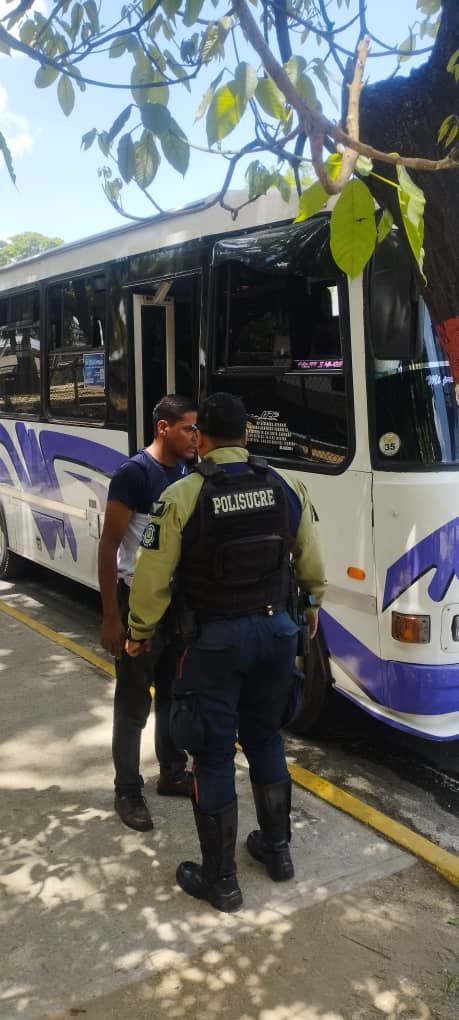 #28Junio2024 | Cumpliendo instrucciones de nuestro Director General C/J Orlando Tovar se realizó dispositivo Especial para el retiro de unidades de transporte público en la Av. Francisco de Miranda quienes realizaban actividades no correspondientes al servicio que prestan.