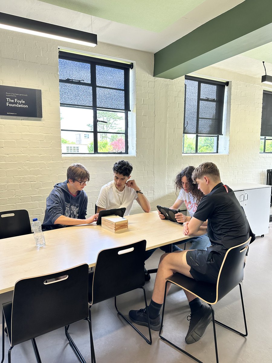ygs_computing's tweet image. Diolch @bletchleypark for such an inspiring day for our Computing pupils. See you next year 😊
