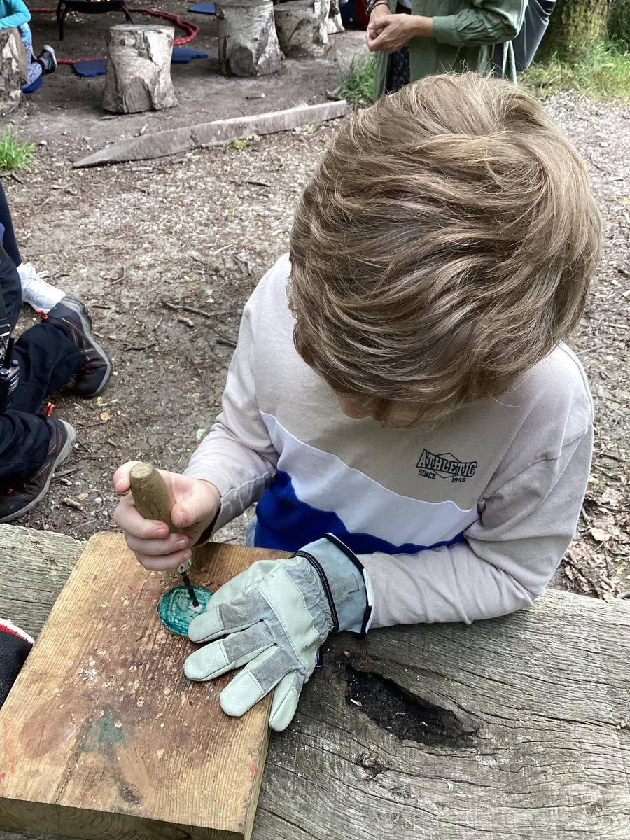 OaktreeThe's tweet photo. Some of our Year 1 children attended The Surrey Wildlife Trust nature reserve Nower Wood, today for wilder school adventures, along with some fellow Year 3 children from @TheHermitage school. They had fun toasting marshmallows, pond dipping and making wooden necklaces. 🐝🐞🦇🌳🦡 https://t.co/iDUq9xi2ZP