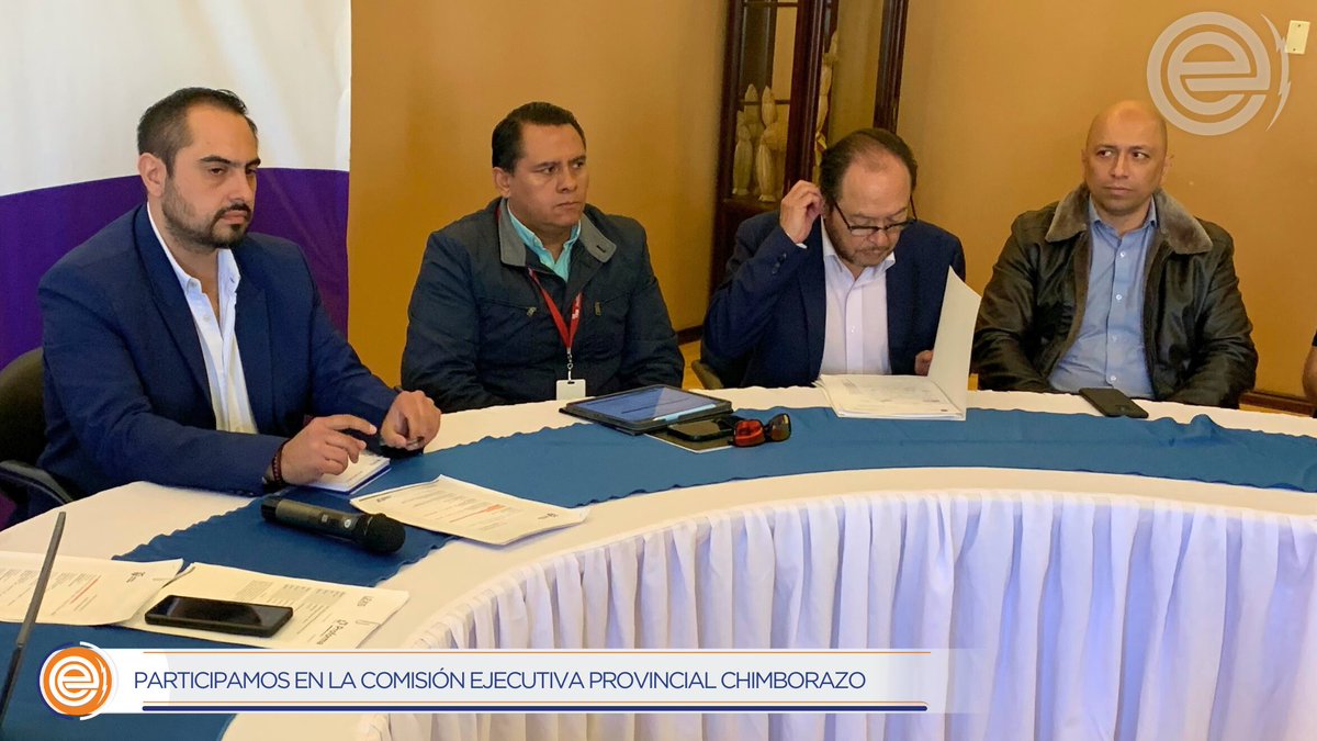 EERSA_EC's tweet photo. GABINETE PROVINCIAL ⚡️✍🏼| Patricio Lalama, gerente de la EERSA,participó del Gabinete provincial convocado por el Gobernador de Chimborazo, Guido Puyol; para establecer objetivos enfocados a  fortalecer y garantizar el suministro eléctrico,ante los desastres naturales presentados https://t.co/3NEauJf8EX