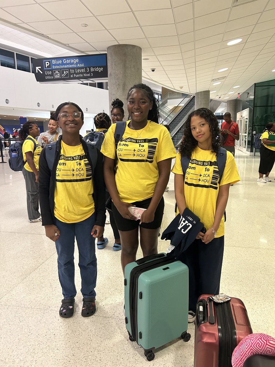 C. Carter-Woods (@litlovelogic) on Twitter photo Bon Voyage and safe travels as you’ll explore America in New York & D.C. Let’s hope and make memories <a href="/MeyerlandMS/">MPVA</a> <a href="/AudenSarabia/">Auden Sarabia</a> <a href="/EFtours/">EF Educational Tours</a> Bon Voyage and safe travels as you’ll explore America in New York & D.C. Let’s hope and make memories <a href="/MeyerlandMS/">MPVA</a> <a href="/AudenSarabia/">Auden Sarabia</a> <a href="/EFtours/">EF Educational Tours</a>