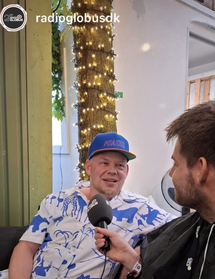 Jeg hygger max på Kløften Festival, hvor jeg på femte år står for at præsentere bands på Store Scene. 

Det fik jeg en god snak med Radio Globus om, som jeg har uploadet her.

soundcloud.com/per_vers/kloft…