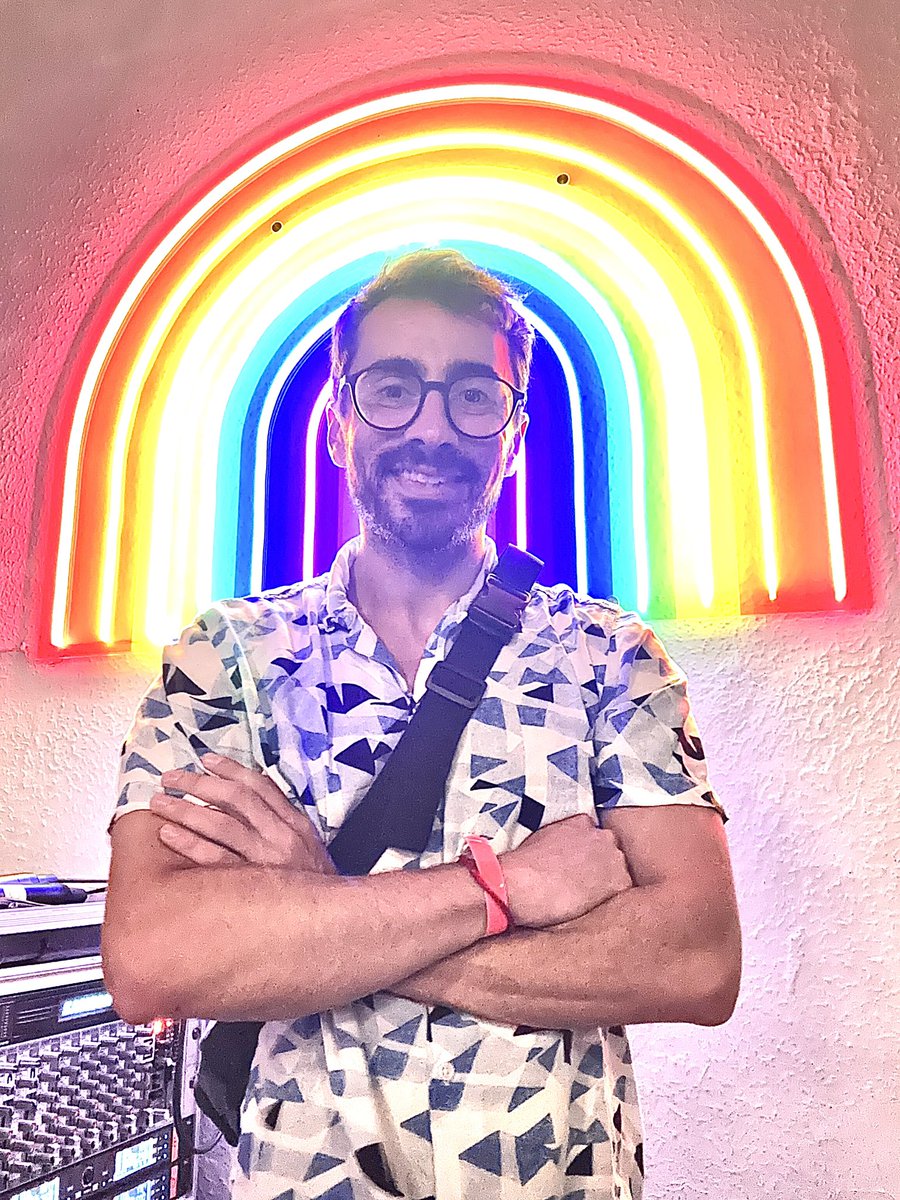 ramirogaston1's tweet photo. Se libre de amar a quien quieras y siéntete orgulloso de ser quien eres... He tenido que luchar para ser yo y que se me respete, para mí, es un #Orgullo #YoSoyAsi 
#pride #lgbt #MasAmorPorFavor #gaypride #instaboy #pridemonth #pridecdmx #putifoto #LGTBI  #dalelike https://t.co/HFJuuNbJQL