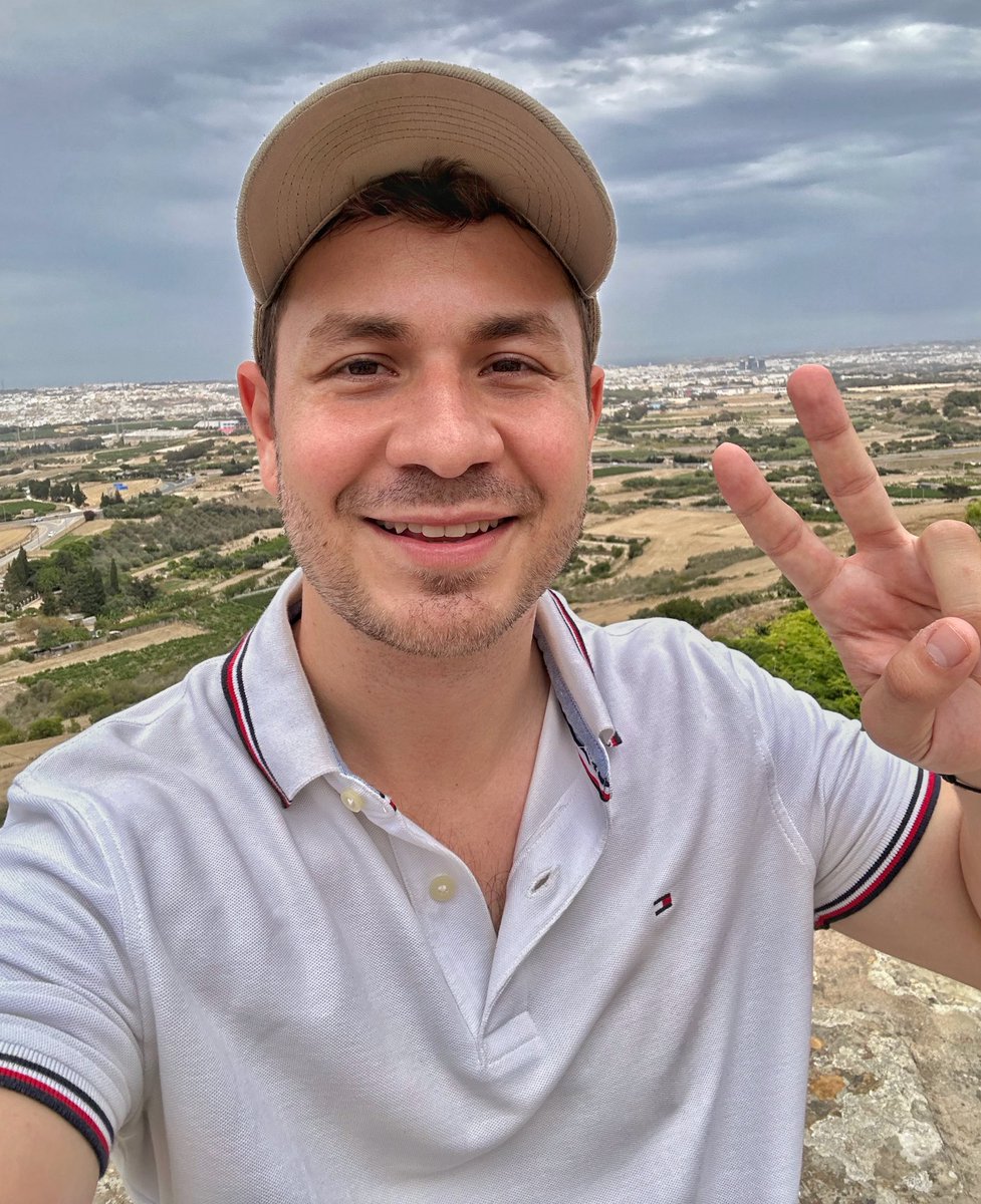 Daniel Muñoz González tweet media