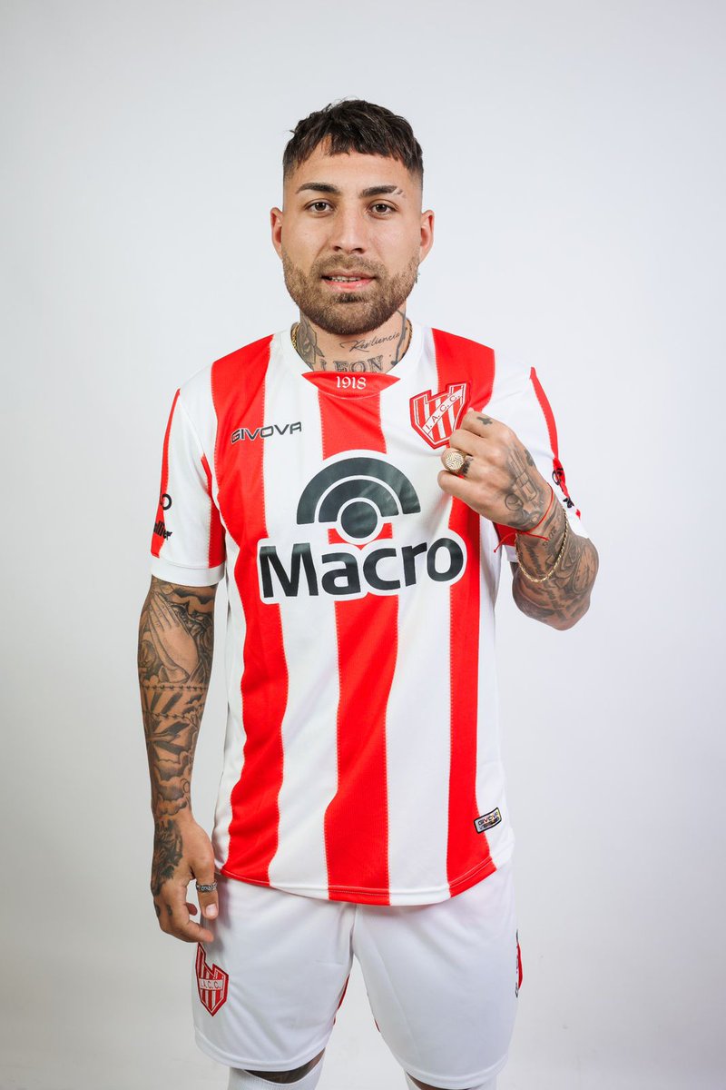 pasionporlaglo's tweet photo. 🗣#Batallini
🎙" Lo primordial es el proyecto por el cual me sedujo venir acá. Estando Diego fue algo positivo para mí, así que contento de estar acá y ojalá que que le podamos dar alegría a la gente también" https://t.co/t1CgCVJBUx